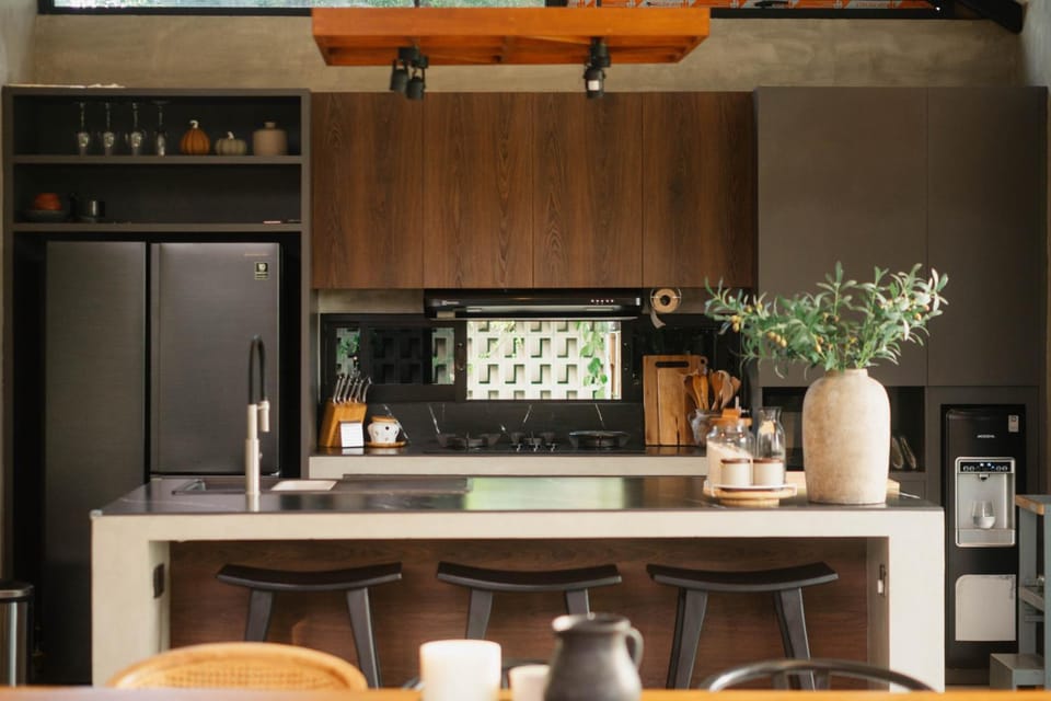 Kitchen or kitchenette