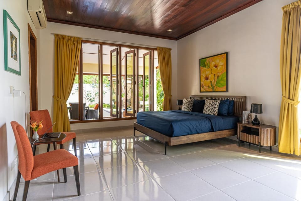Bed, Seating area, Bedroom, Garden view, Pool view, air conditioner