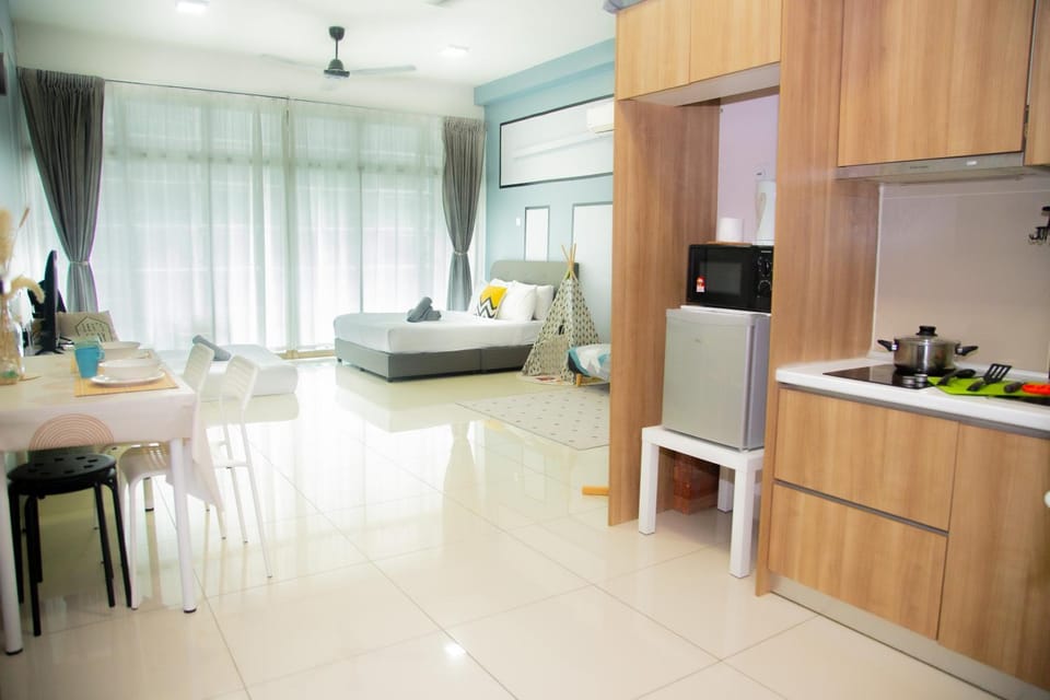 Mount Austin IKEA, AEON 10mins -Pool View- B122 Apartment in Johor Bahru