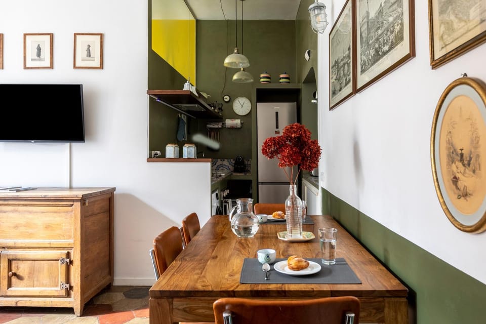 Colosseo Apartment- Heart of Rione Monti Apartment in Rome