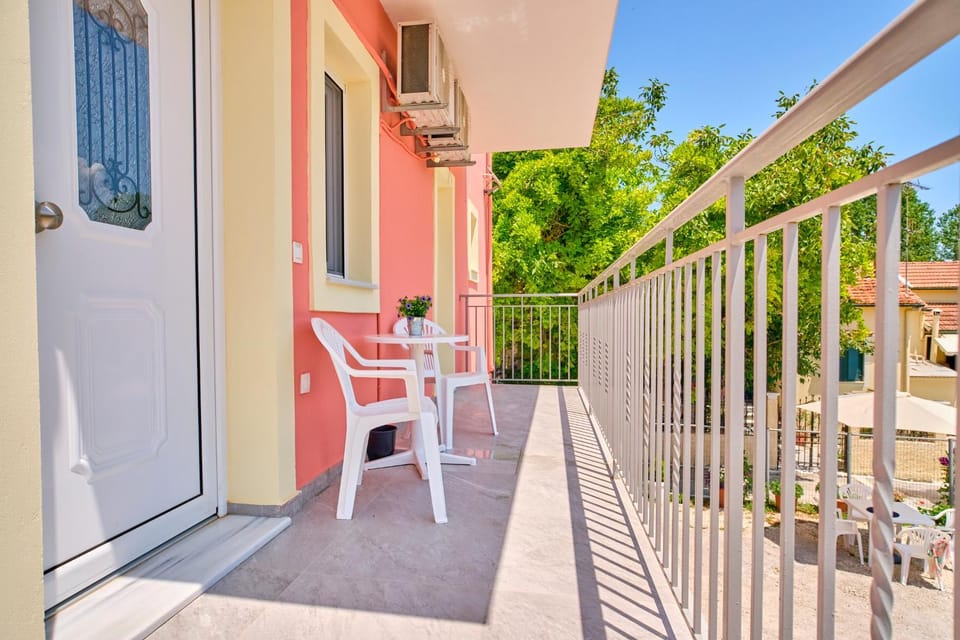 View (from property/room), Balcony/Terrace