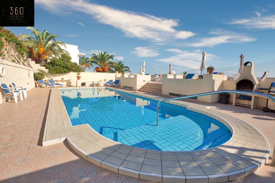One of a kind villa with WI-FI, Private pool & BBQ by 360 Estates Apartment in Malta