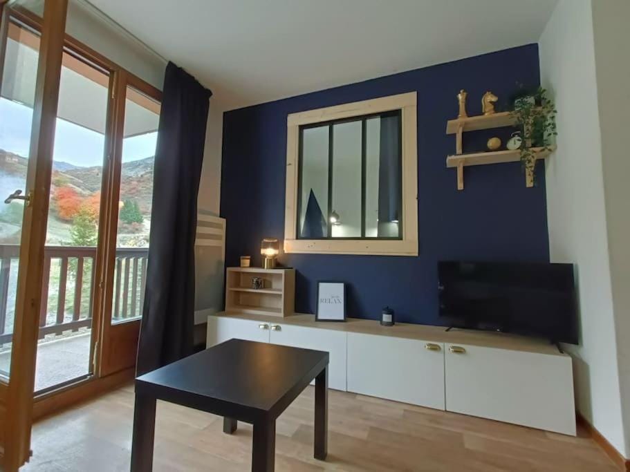 Snowliday - Appartement pour 4 personnes, au pied des pistes, en résidence 4 étoiles Apartment in Auvergne-Rhône-Alpes