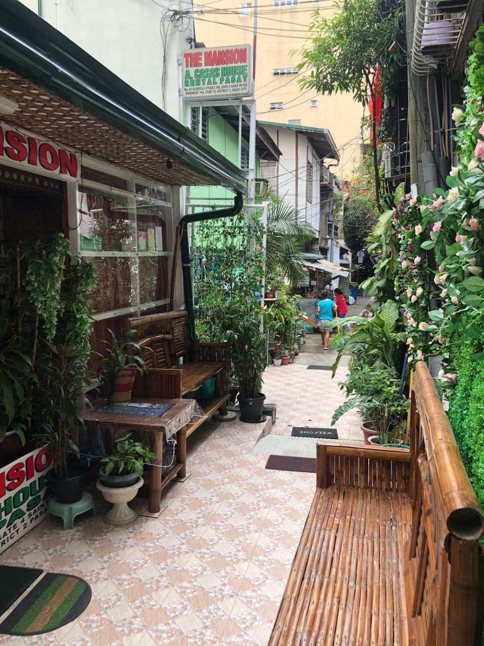THE MANSION: FAMILY AND BARKADA BONDING PLACE IN PASAY NEAR AIRPORT Apartment in Pasay