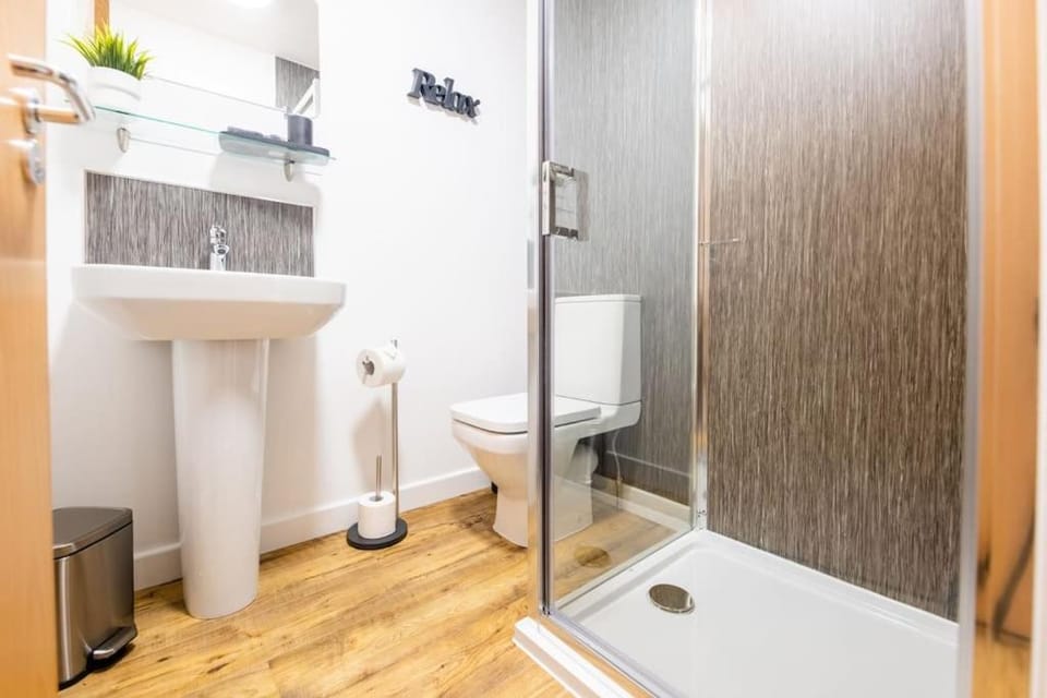 Shower, Toilet, Bathroom