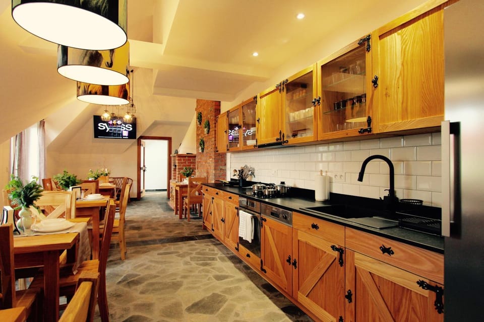 Communal lounge/ TV room, TV and multimedia, Kitchen or kitchenette, Dining area, Area and facilities, dishwasher, flat iron, minibar, pet friendly, stove