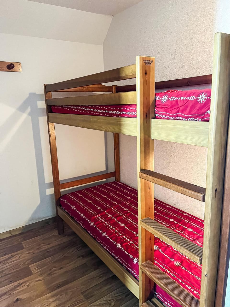 Bed, Bedroom, bunk bed