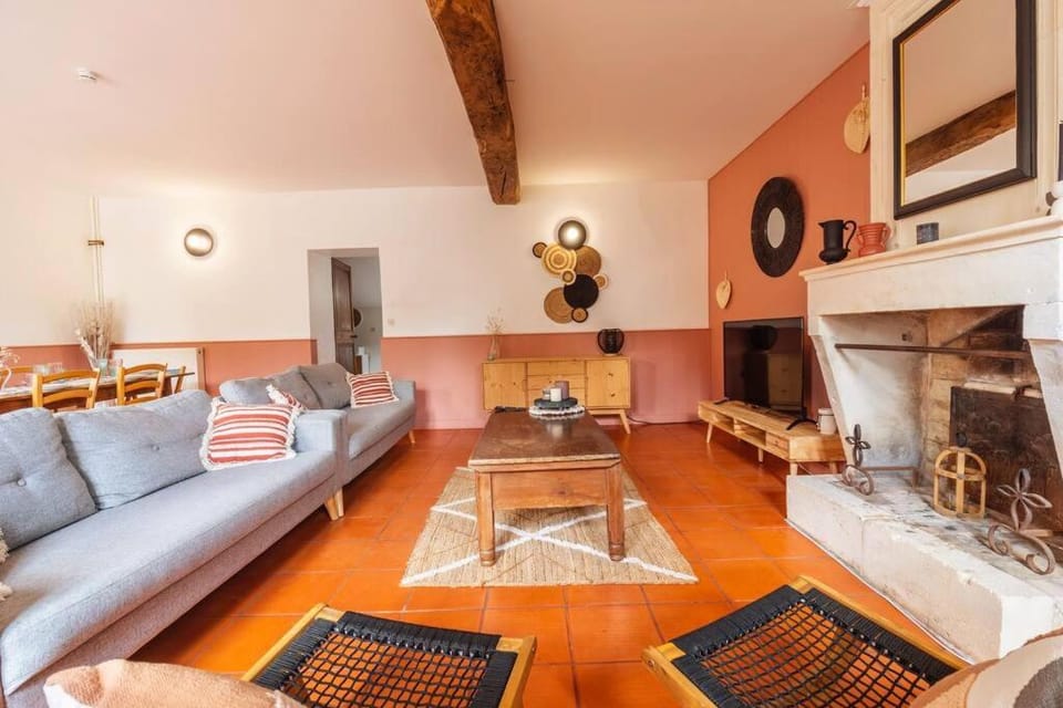 Living room, Seating area, flat iron