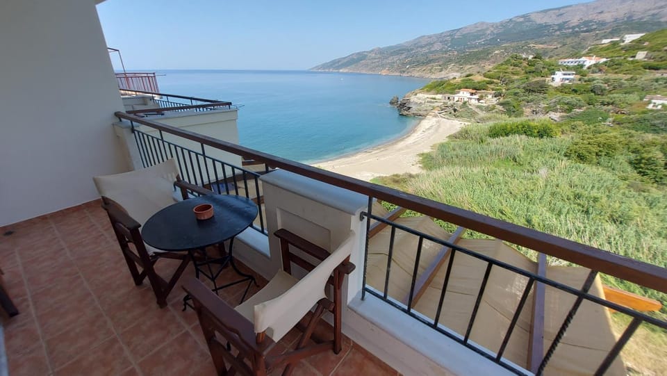 Day, Natural landscape, View (from property/room), Balcony/Terrace, Beach, Mountain view, Sea view