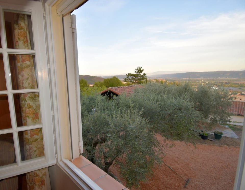 Day, Natural landscape, Garden, Bedroom, Mountain view