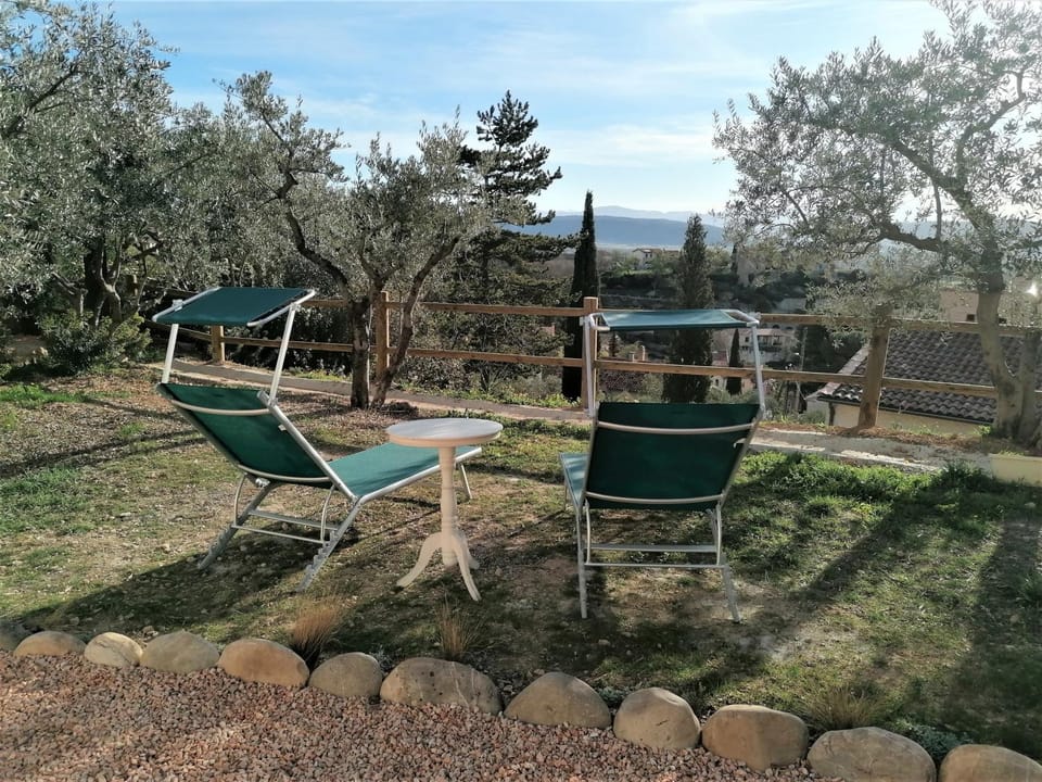 Spring, Day, Natural landscape, City view, City view, Garden view, Garden view, Landmark view, Landmark view, Mountain view, Mountain view, Time of day