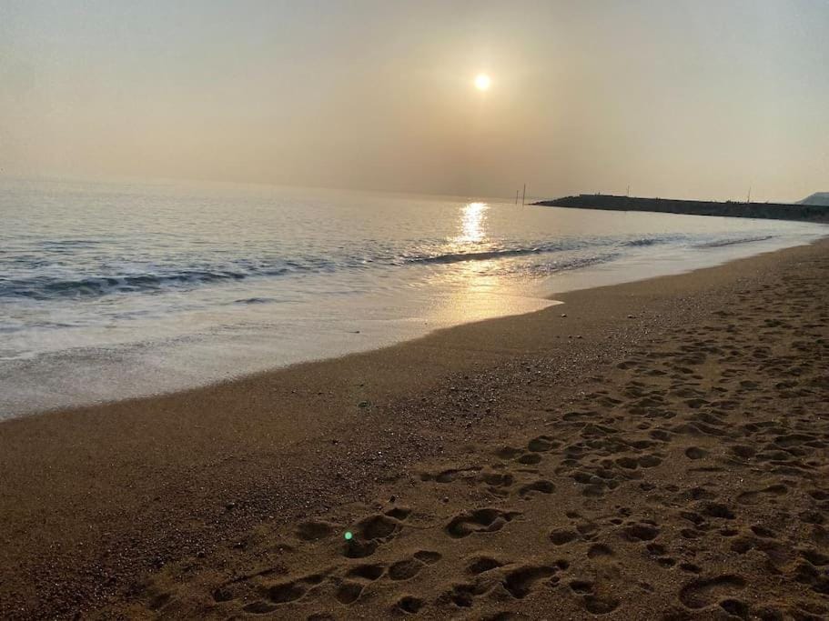 Orchard retreat off grid shepherds huts in Dorset Apartment in West Dorset District