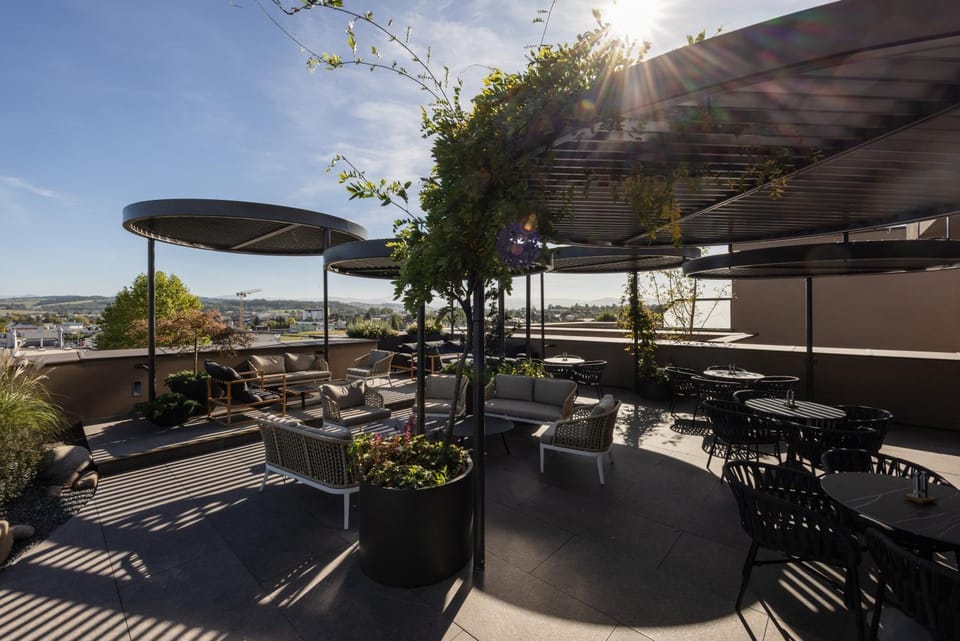 Property building, Balcony/Terrace