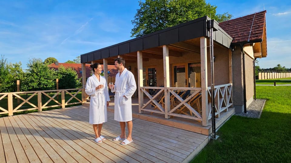 Patio, Hot Spring Bath, Massage, Sauna, Spa and wellness centre/facilities, Bath, towels