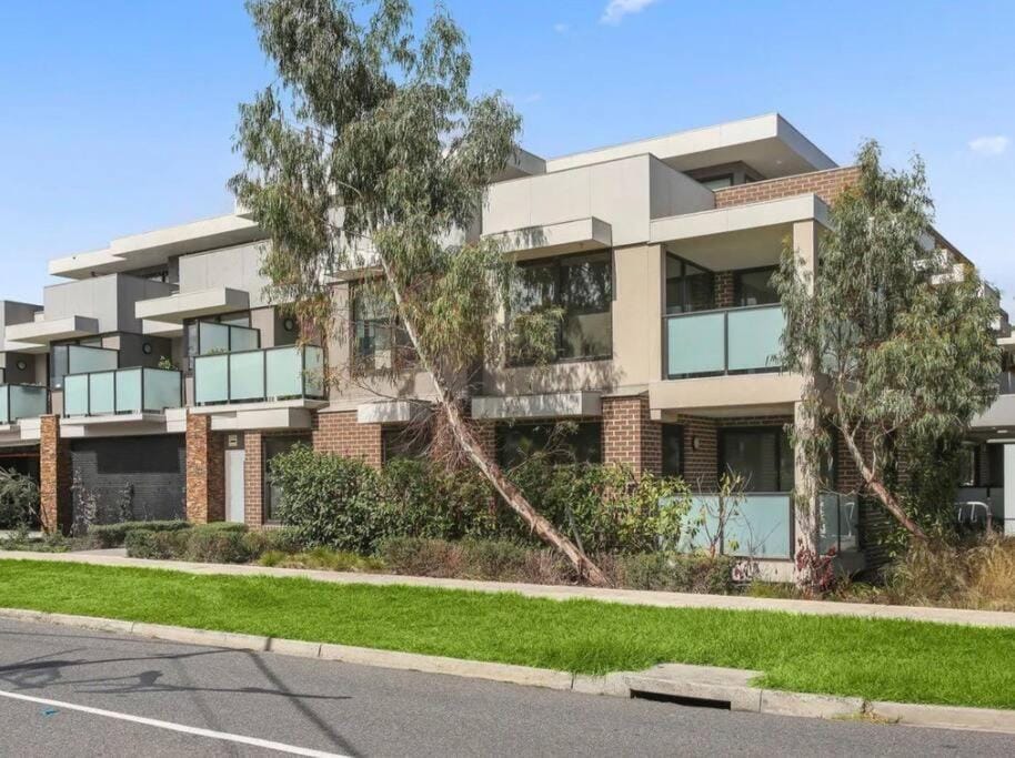 Boutique Heidelberg Heights 2BR Apartment 105 Apartment in Melbourne