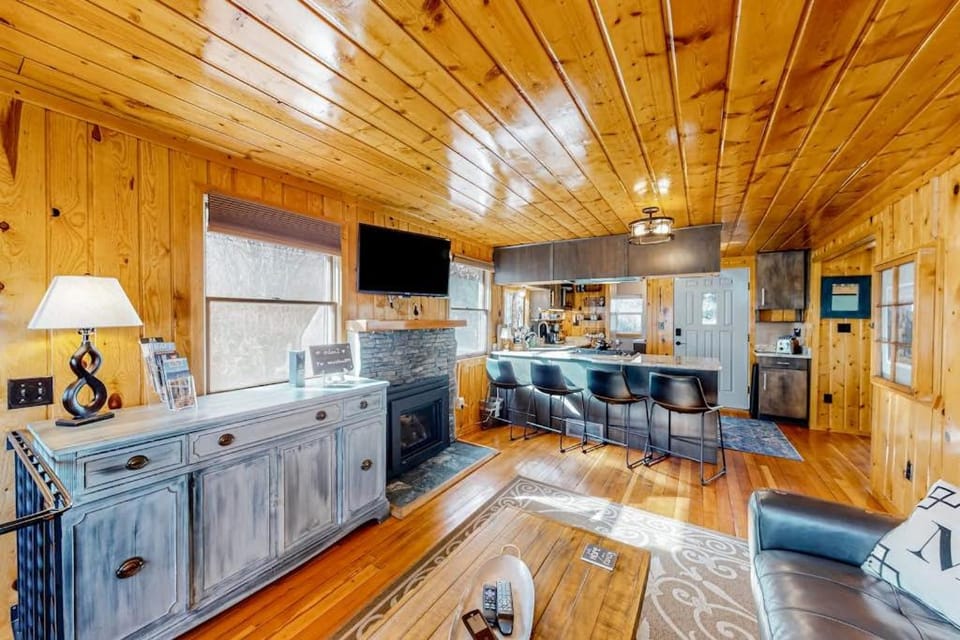 Miller's Eden 1 House in Green Mountain Falls