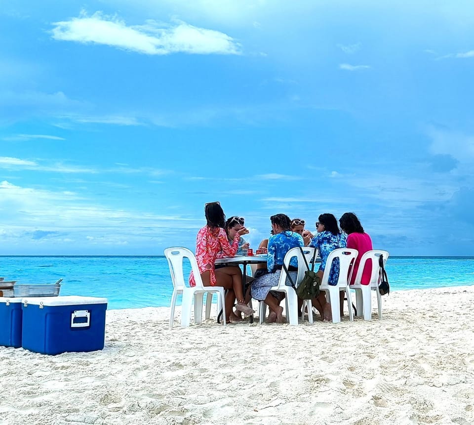 Island Holiday Lodge Bed and Breakfast in Maldives
