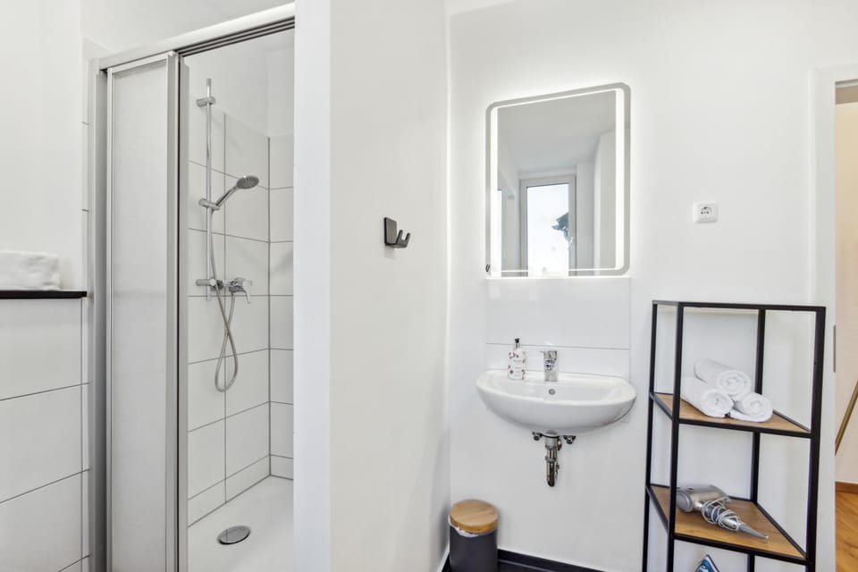 Shower, Bathroom