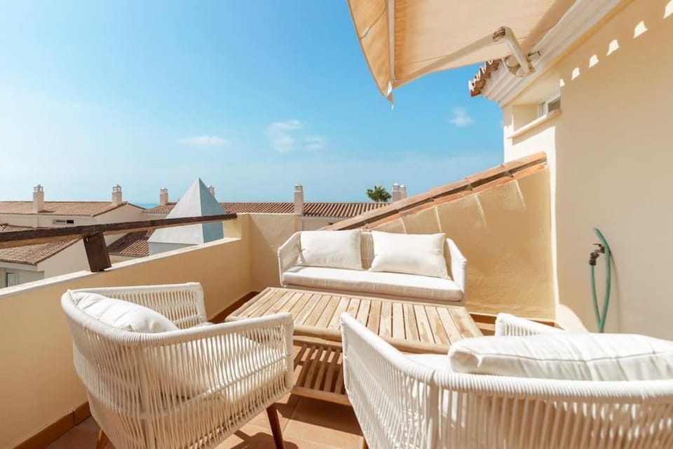 Balcony/Terrace, Seating area, Sea view