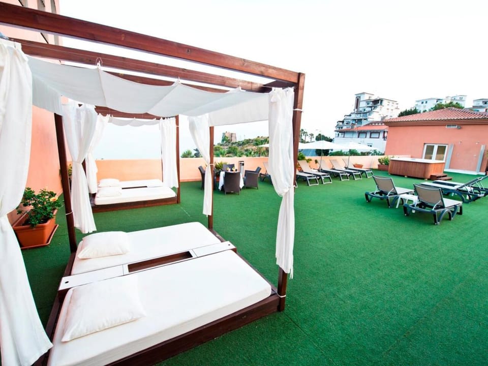 Bahía Tropical Hotel in Costa Tropical