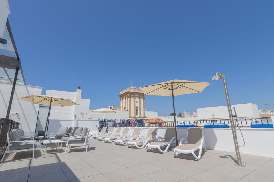 Swimming pool, Swimming pool, sunbed