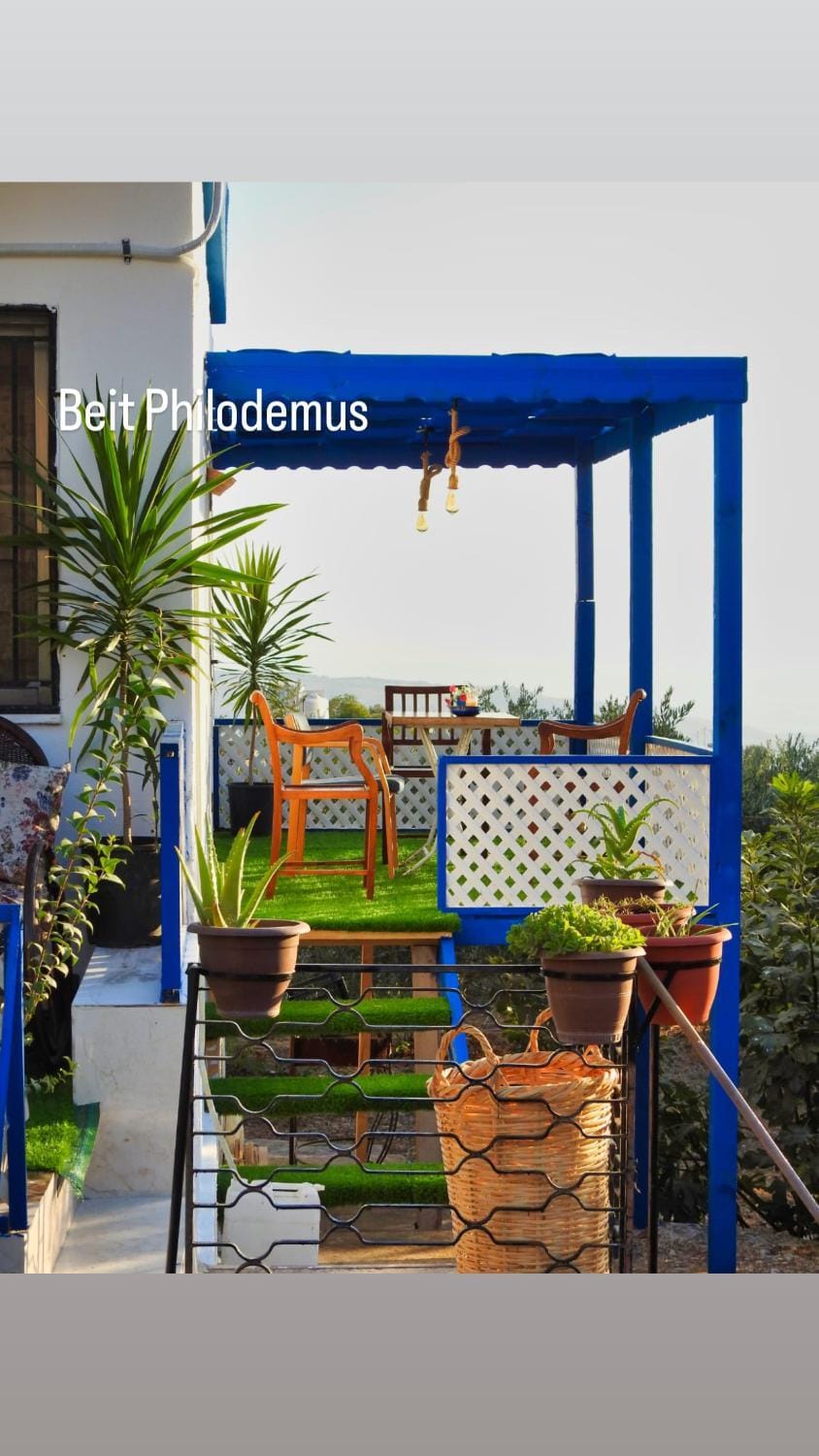 Patio, Day, Garden, View (from property/room), Balcony/Terrace, Dining area, Garden view