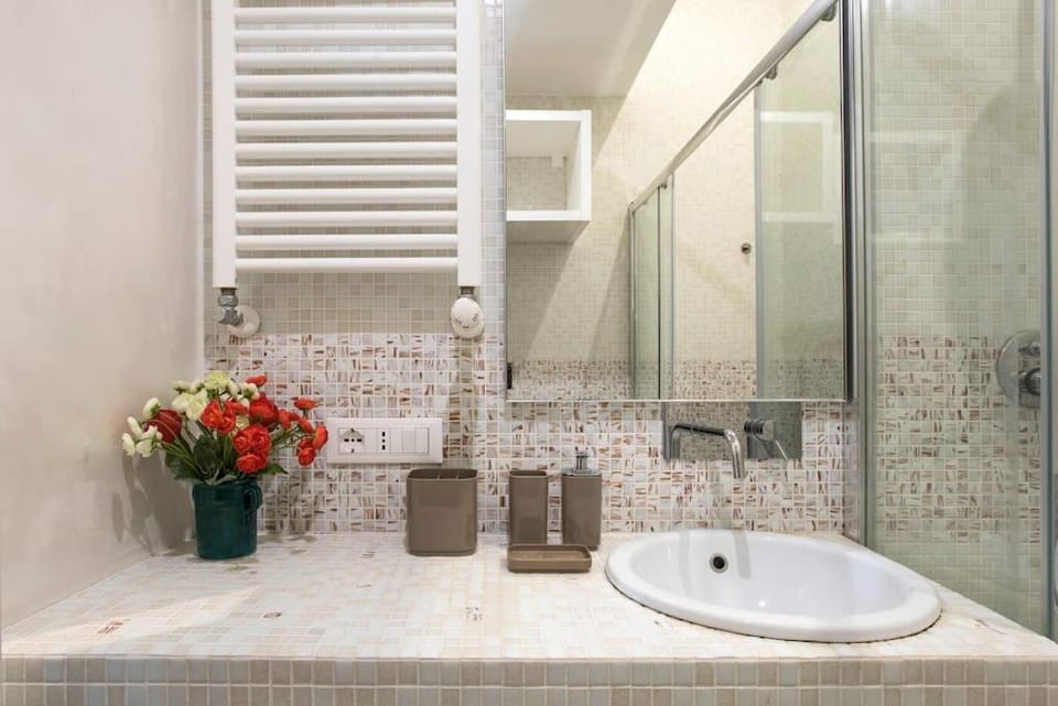 Bathroom, heating