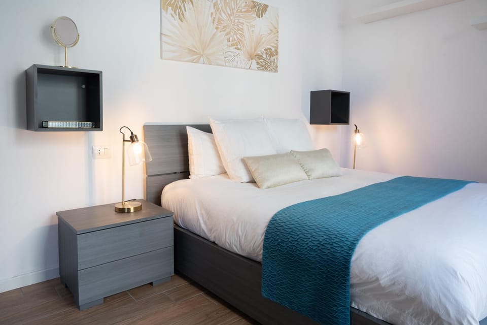 residence Como,suite 1, free private parking Apartment in Como