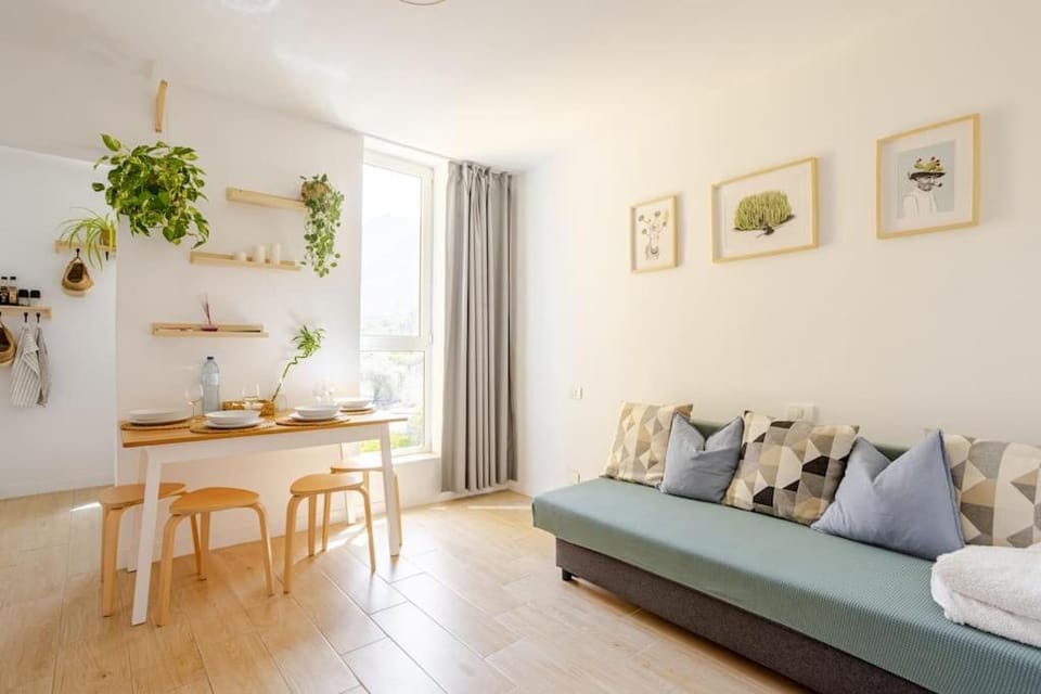 Kitchen or kitchenette, Living room, Seating area, Dining area, Mountain view, Mountain view, Dinner, kitchen, kitchen