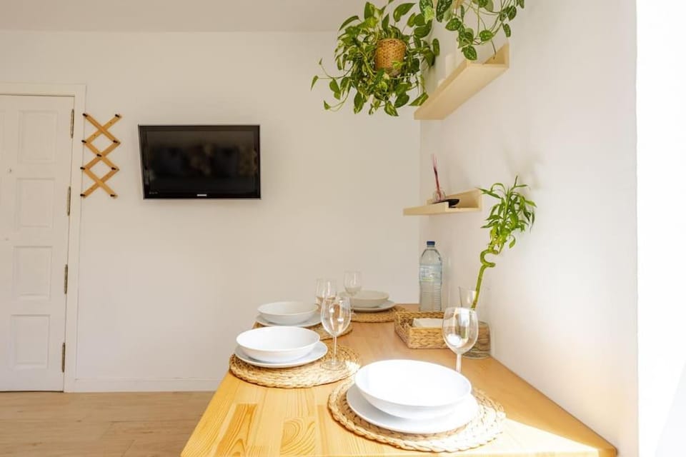 TV and multimedia, Dining area, Evening entertainment, Entertainment, Entertainment
