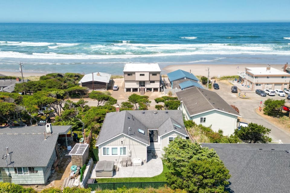 Loki's Kingdom House in Rockaway Beach
