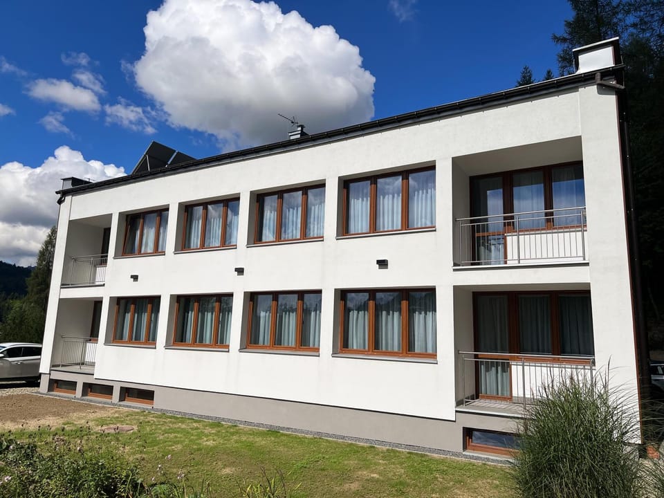 Property building, Day