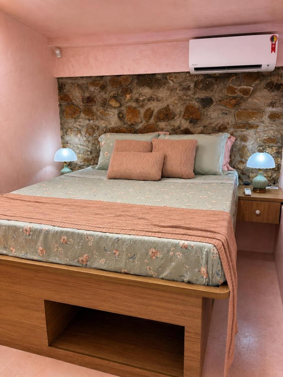 Esquina Brotense Hospedagem de charme com hidromassagem Apartment in Brotas