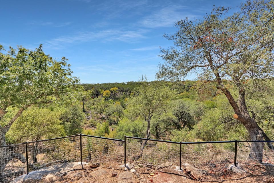 Fox Trot House in Canyon Lake