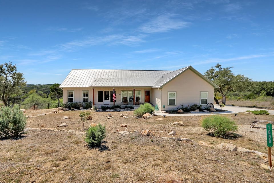Fox Trot House in Canyon Lake
