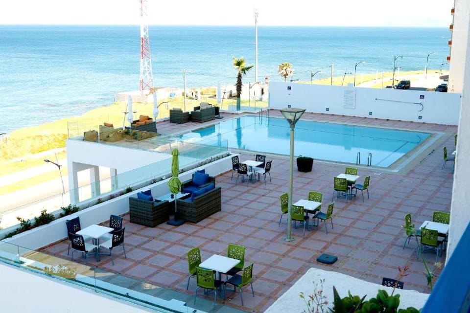 Balcony/Terrace, Pool view