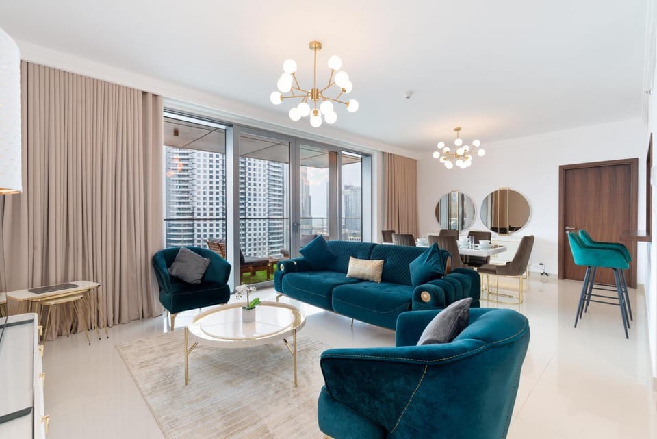 Luxury 2 Bedroom Apt-Burj Khalifa view-Walk to Dubai Mall Apartment in Dubai