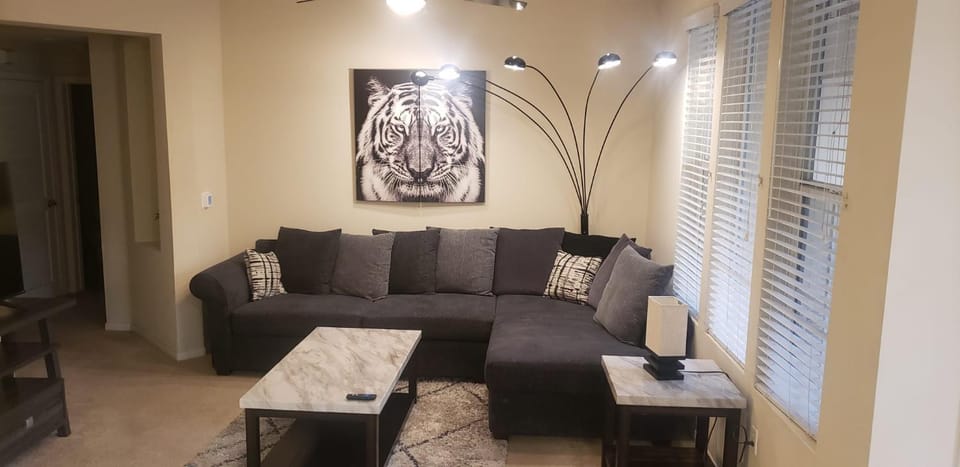 COZY 2BR/2BA ! 5MINtoDisney ! AngelStadium!HondaCenter Apartment in Orange