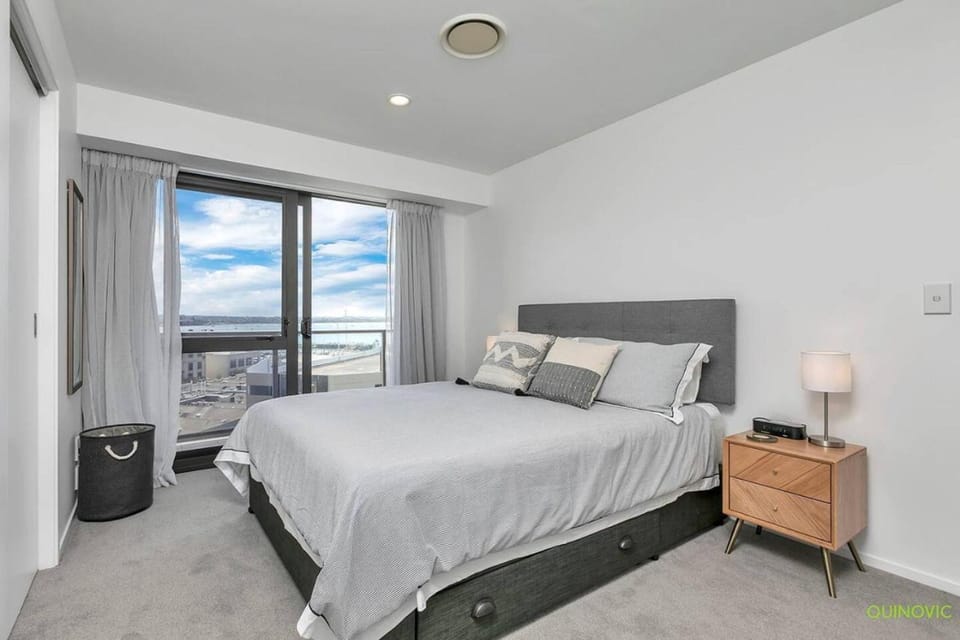 QV Stays Upscale Modern Getaway Apartment in Auckland