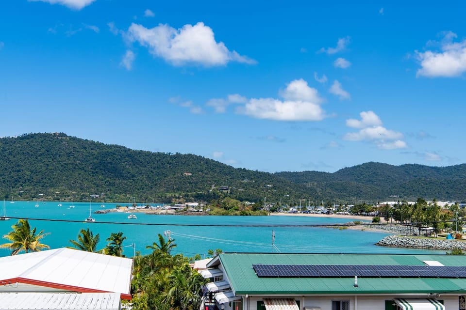 Day, Natural landscape, Beach, Mountain view, Sea view