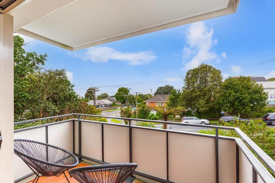Lovely 2-Bedroom Rental with Parking Zodiak Stays Apartment in Auckland