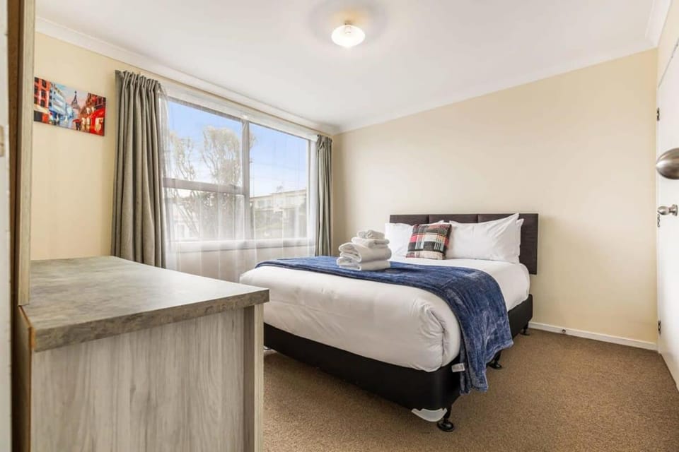 Lovely 2-Bedroom Rental with Parking Zodiak Stays Apartment in Auckland