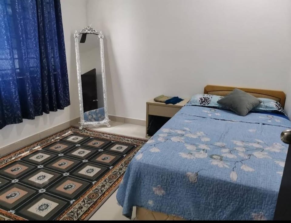 Zanra Homestay at Residensi Zamrud Blok B Apartment in Negeri Sembilan, Malaysia