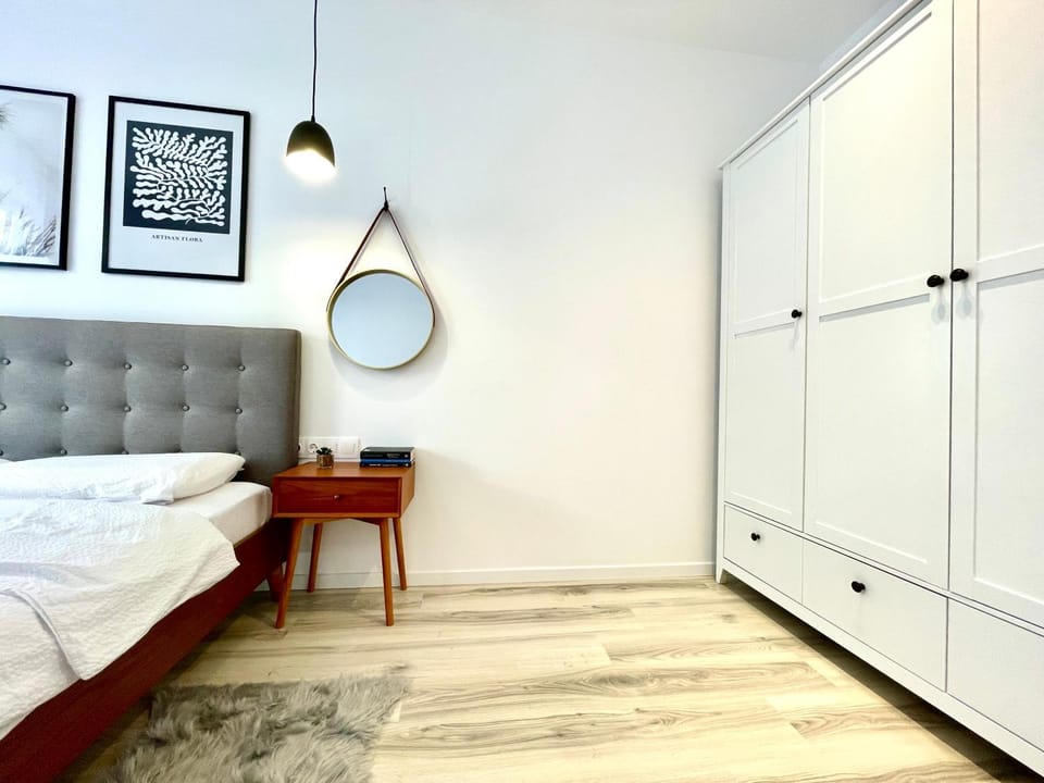 Bed, Photo of the whole room, Bedroom, wardrobe