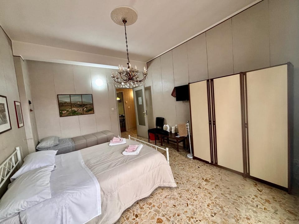 LG Appartamento Turistico Giarre Bed and Breakfast in Sicily