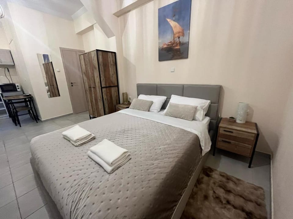 Bed, Photo of the whole room, Bedroom, wardrobe