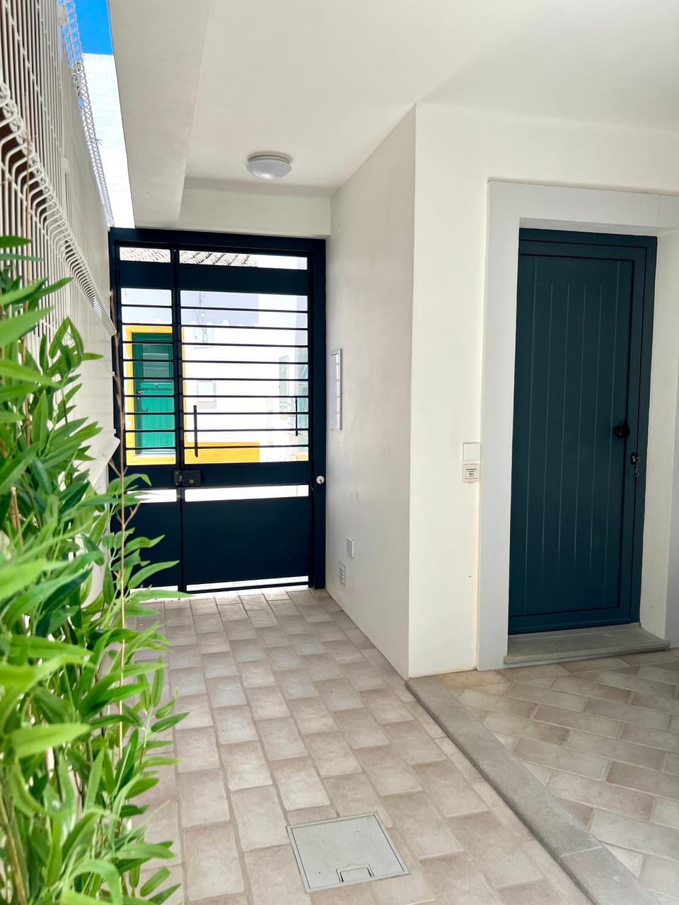 Facade/entrance