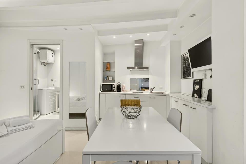 TV and multimedia, Kitchen or kitchenette, Dining area