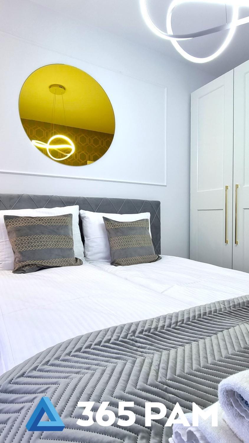 Bed, Photo of the whole room, Bedroom, towels, wardrobe