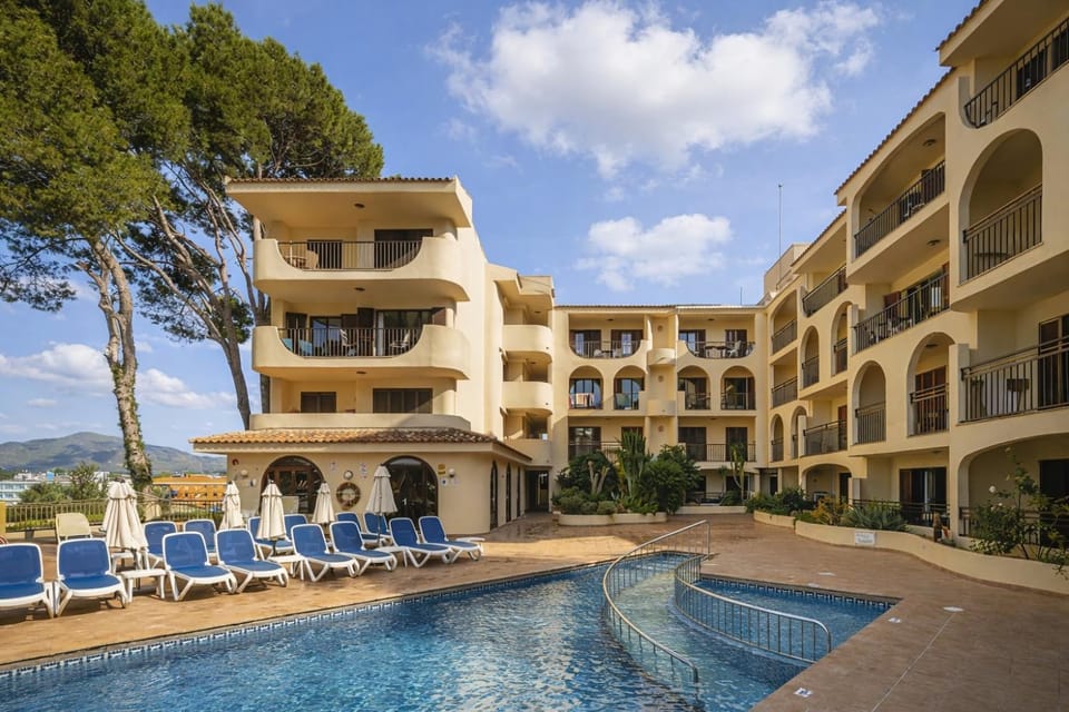 Property building, Swimming pool